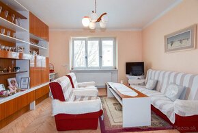 Priestranný byt s lodžiou, 76 m2 v Lučenci-Opatová - 2