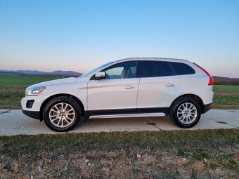 VOLVO XC60 .. 2,4D5 .. AWD .. - 2