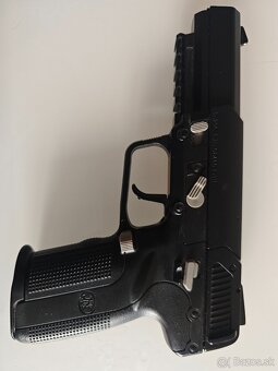 Airsoft plynovka Tokyo Marui FN5-7 – málo používaná - 2