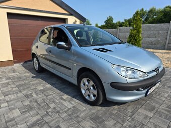Predám Peugeot 206 1.4 benzín 118000km - 2
