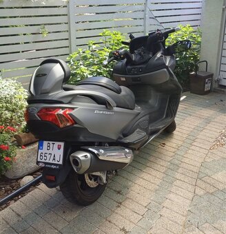 Predám Suzuki AN 650 burgman - 2