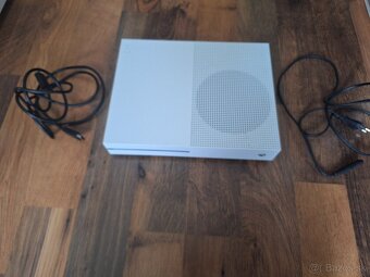 Xbox one S - 2