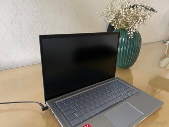 ASUS ZenBook UX431DA – elegantný a výkonný notebook na prácu - 2