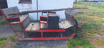 Sánky ťahané koňom/ koňmi - 2