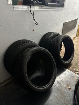 Zimná sada 215/40 a 225/40 r18 dvojrozmer - 2