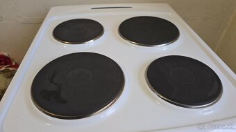 Elektricky sporak NOVY - 2