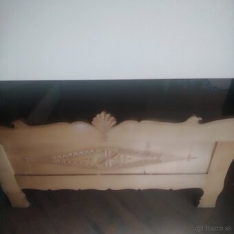 Vyrezavana postel - 2