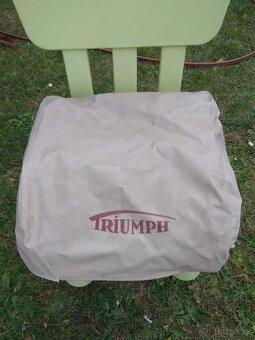 predám prenosný písací stroj Triumph Norm - béžový - 2