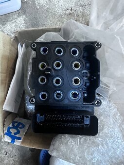 Jednotka ABS/ESP - 2