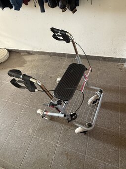 Pomocné chodítko - 2