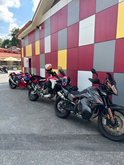 KTM 890 Adventure Black - 2