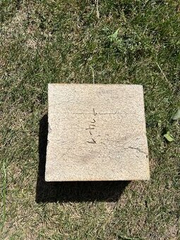 Predám šamotové tehly - 20,5cm x 20,5 cm 12cm - 2