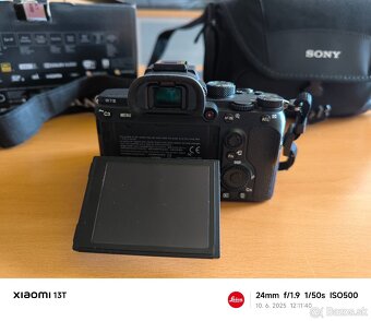 Predam Sony A7 III + objektiv Sony FE 28-60 - 2