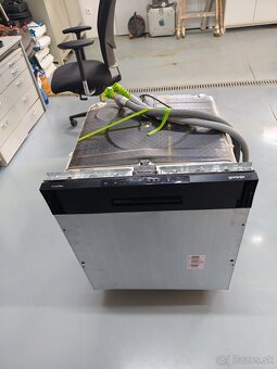 Umývačka riadu Gorenje GV671C60 na diely - 2