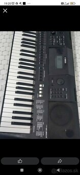 Yamaha PSR E453 - 2