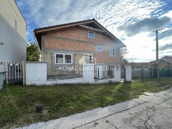 Rodinný dom v Nitrianskych Hrnčiarovciach - 2