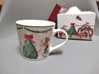 keramicka vianocna šálka s krabicou - 2