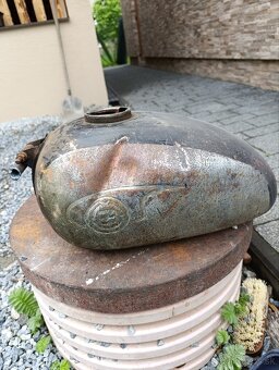 Nádrž na jawu, cz - 2