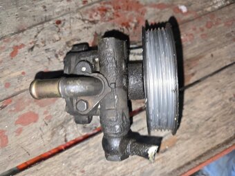 Servočerpadlo Ford Galaxy 1.9 Tdi - 2