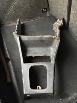 Stredovy tunel bmw E30 - 2