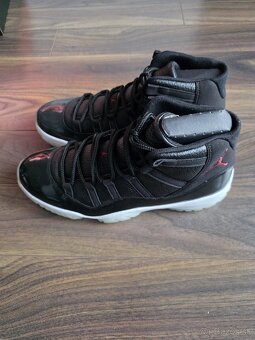 AIR JORDAN 11 RETRO 72-10 - 2