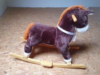 Hojací koník - 2