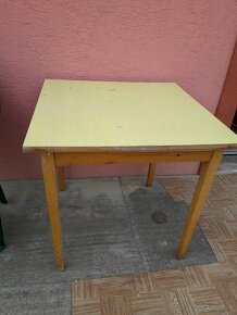 Stôl drevený - 2