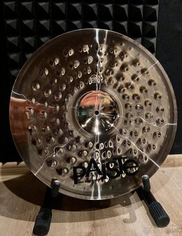 Predám Paiste PST 8 Reflector Medium 18" - 2