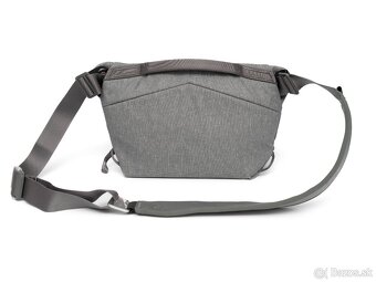 Peak Design Everyday Sling 3l v2 - 2