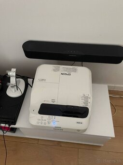 epson EB-685W - 2