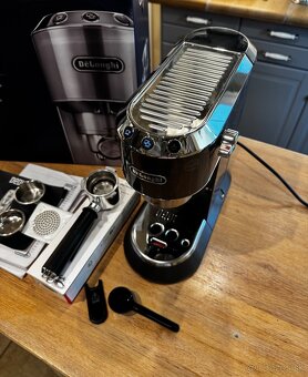 DeLonghi Dedica Arte EC885 - 2
