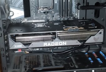 ASUS TUF Gaming Radeon™ RX 7900 GRE OC Edition 16GB GDDR6 - 2