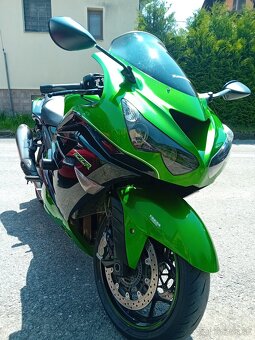 KAWASAKI ZZR 1400 performance - 2