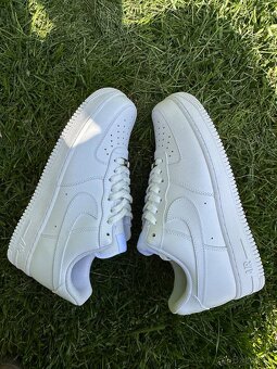 Nike Air Force 1 – biele, veľkosť 43 - 2