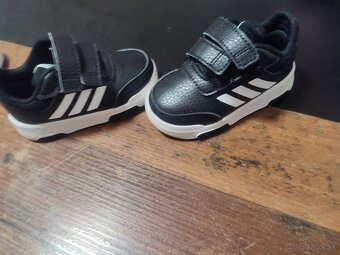 Adidas NIKE - 2
