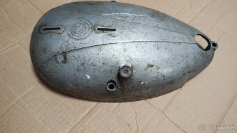 Predám kryt zapaľovania ČZ 150c - 2