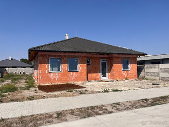 Znížená cenaRodinný dom na predaj v obci Povoda. - 2