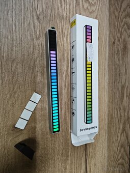 Nové LED ambientne osvetlenie interiéru, so stojanom - 2