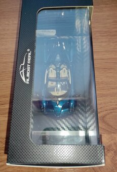 1:43 Pagani Huayra - 2