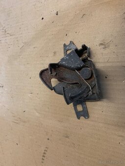 zamok Škoda,VW ,Audi,Seat - 2