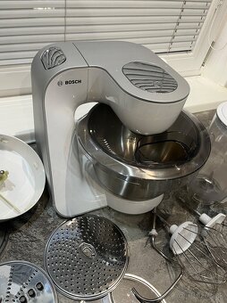 Bosch MUM 54240 900W kuchynský robot - 2