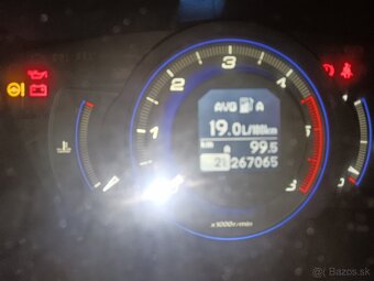 Predám Honda Civic 2.2 ctdi - 2