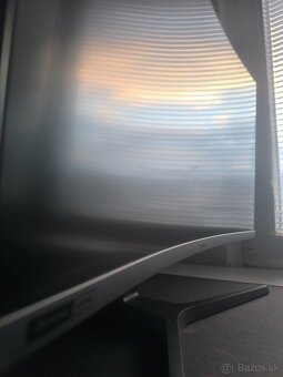 Monitor Samsung Galaxy Odyssey G5 zakrivený - 2