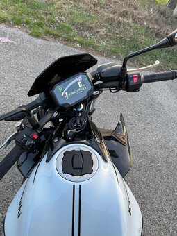 Kawasaki Z650 - 2