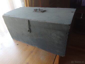 Drevené vojenské kufre. - 2
