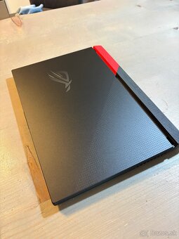 Predám herný notebook ASUS ROG Strix G15 - 2