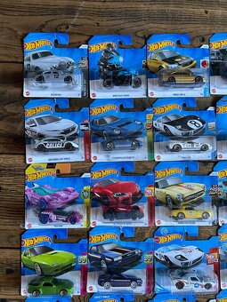 Hotwheels - 2
