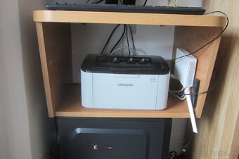 PC stolík - 2