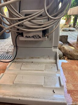 Predám robotický bazénový vysávať aquavac - 2