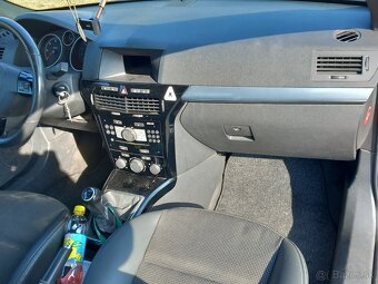Astra H Twintop Cabrio 1.9 CDTi M6 - 2